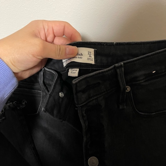 Abercrombie & Fitch Skinny Jeans - Picture 2 of 2